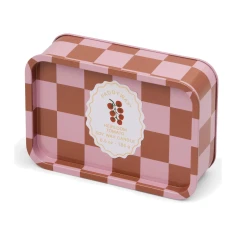 Vela perfumada Paddywax A Dopo Heirloom Tomato 184 g en lata a cuadros con etiqueta de tomates