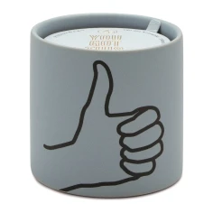 Vela perfumada Paddywax Impressions You Got This Mint Leaf & Cardamom 163 g en cerámica azul con pulgar arriba