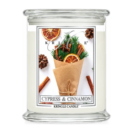 Vela Kringle Candle Cypress & Cinnamon de 3 mechas en bote grande de cristal de 623 g