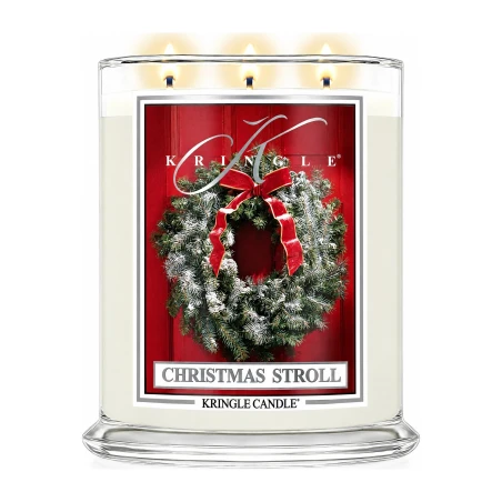Vela Kringle Candle Christmas Stroll de 3 mechas en bote grande de cristal de 623 g encendida